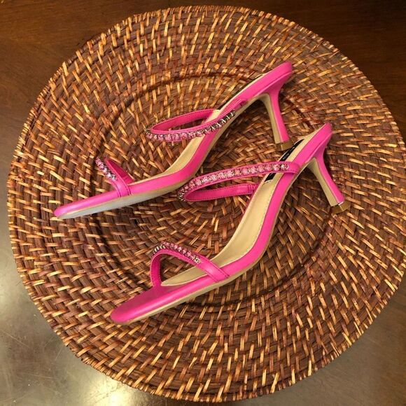 AQUA - 🎉HP🎉 - L Sz 6.5 “Lily” Slip-On Rhinestone Embellished Sandals. NWT! - Picture 8 of 14